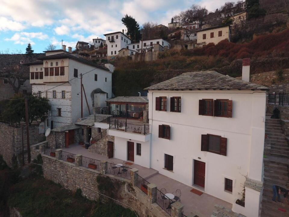 1822 Makrinitsa Suites エクステリア 写真