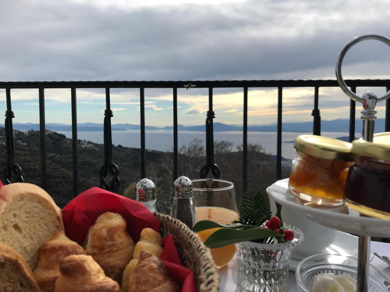 1822 Makrinitsa Suites エクステリア 写真